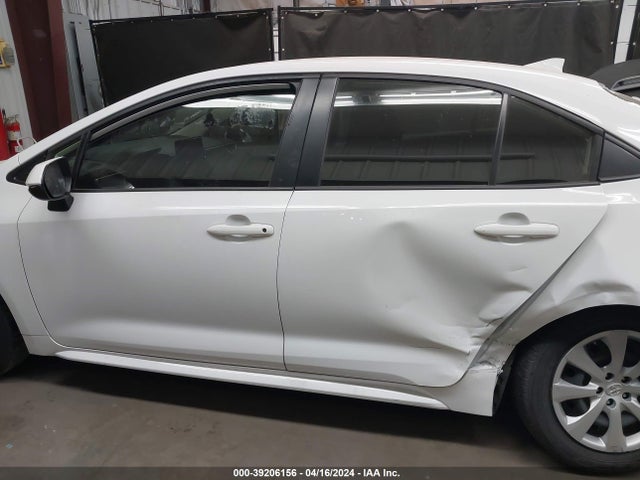Toyota COROLLA LE 2022 JTDEPMAE4N3034029 Image 14