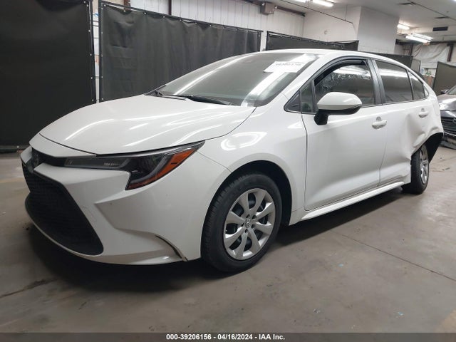 Toyota COROLLA LE 2022 JTDEPMAE4N3034029 Image 2