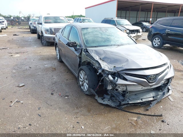 Toyota CAMRY LE 2020 4T1C11AK3LU950524 главное изображение