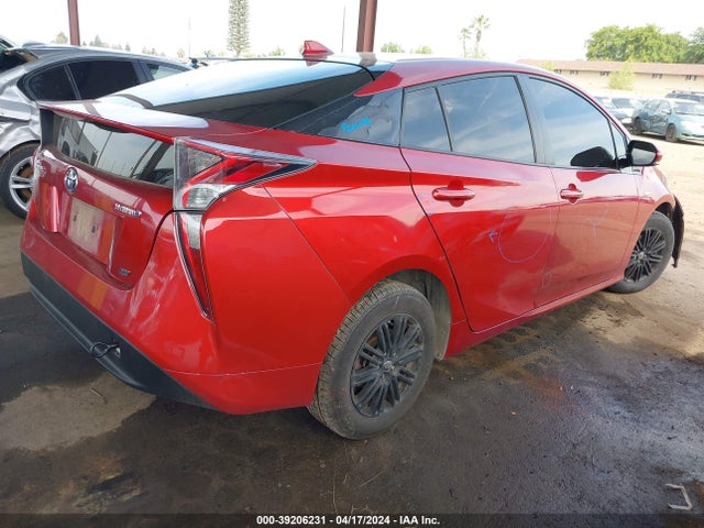 Toyota Prius Two Eco 2017 JTDKARFU4H3541082 Image 4
