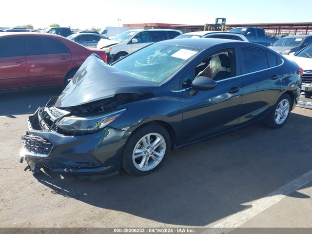 Chevrolet Cruze Lt Auto 2018 1G1BE5SM6J7226438 Image 2