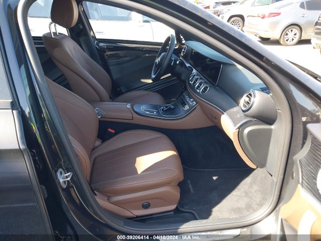 Mercedes-Benz E 350 2021 W1KZF8DB1MA907782 Image 5