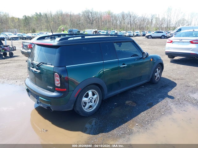 2011 MINI COOPER CLUBMAN WMWZF3C57BT187802 Photo 3