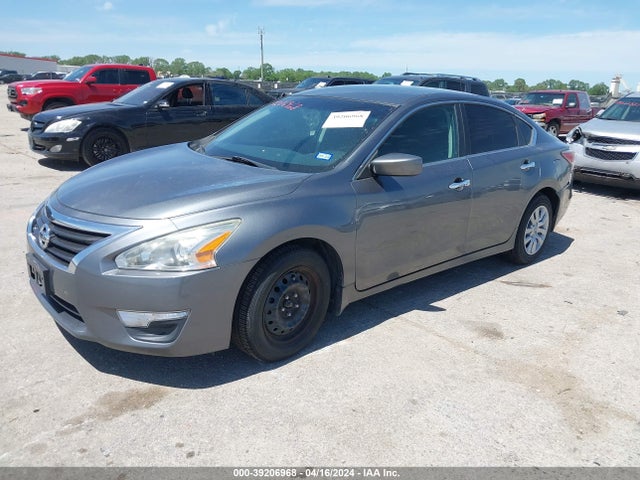 Nissan Altima 2.5 S 2014 1N4AL3AP1EN261601 Image 2