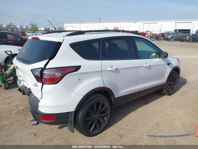 Ford ESCAPE SE 2017 1FMCU9G95HUB97550 Image 4