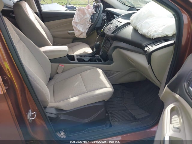 Ford ESCAPE SE 2017 1FMCU0G99HUA09088 Image 5