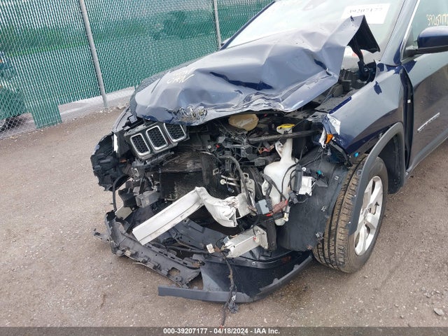 Jeep Compass Latitude 4x4 2018 3C4NJDBB0JT393799 Image 6