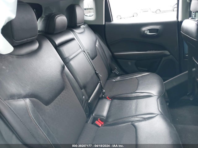 Jeep Compass Latitude 4x4 2018 3C4NJDBB0JT393799 Image 8