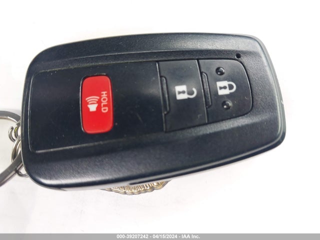 Toyota Prius Le 2020 JTDKARFU8L3119664 Image 11