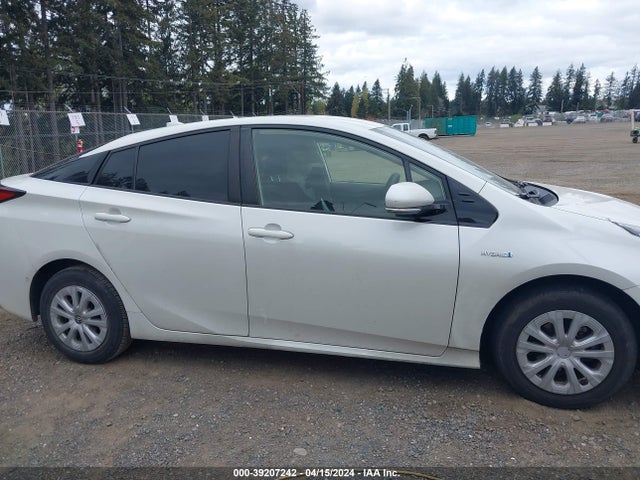 Toyota Prius Le 2020 JTDKARFU8L3119664 Image 13