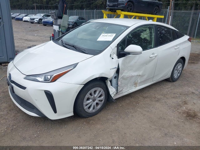 Toyota Prius Le 2020 JTDKARFU8L3119664 Image 2