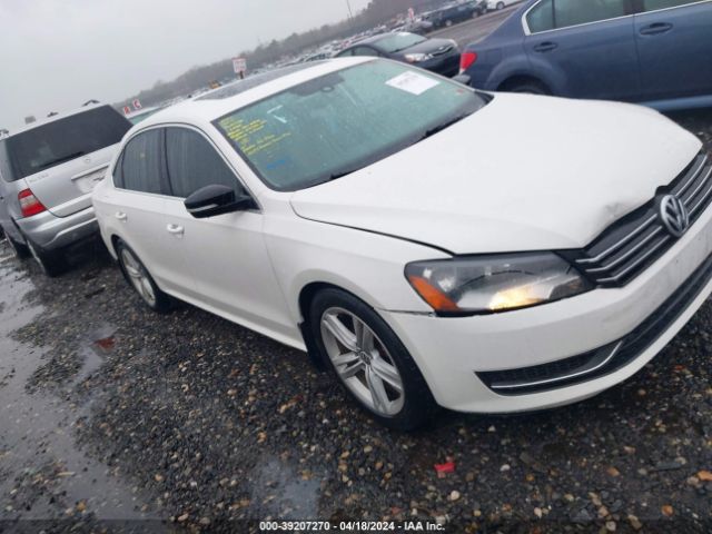 2014 Volkswagen Passat 1.8t Se მანქანა იყიდება აუქციონზე, vin: 1VWBT7A33EC052887, აუქციონის ნომერი: 39207270