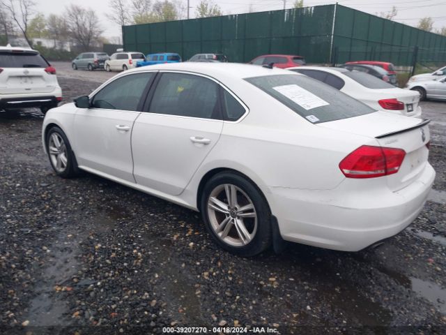 1VWBT7A33EC052887 Volkswagen Passat 1.8t Se
