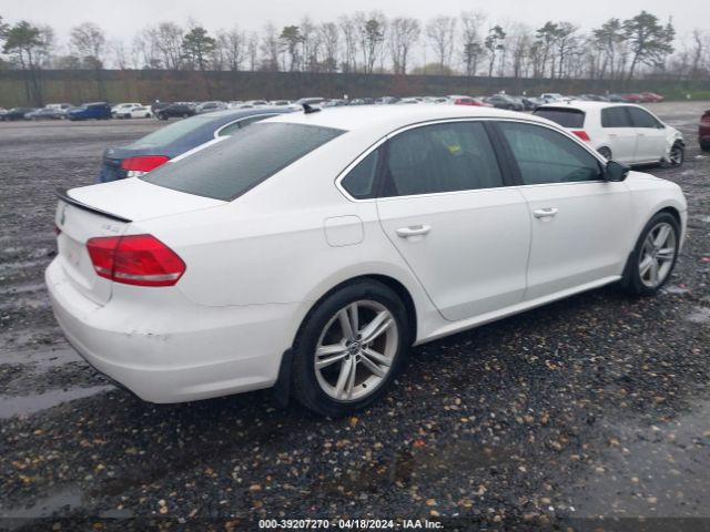 1VWBT7A33EC052887 Volkswagen Passat 1.8t Se