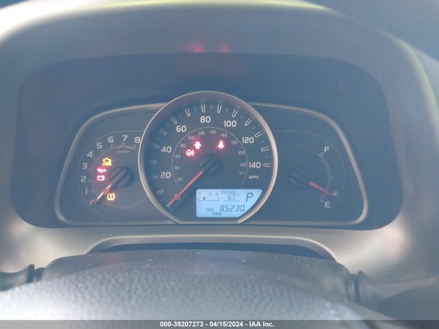 Toyota RAV4 LE 2015 JTMZFREV7FJ044711 Image 7