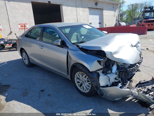 Toyota CAMRY LE 2017 4T1BF1FK4HU393202 Image 1