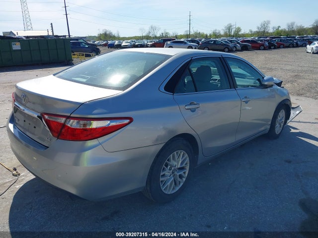 Toyota CAMRY LE 2017 4T1BF1FK4HU393202 Image 4