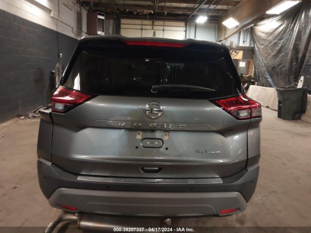 5N1AT3BB1MC775497 Nissan Rogue Sv Intelligent Awd