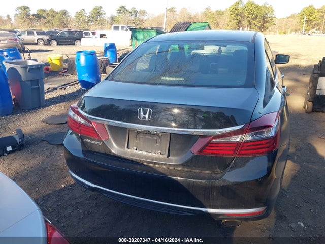 Honda ACCORD LX 2017 1HGCR2F30HA041901 Image 16