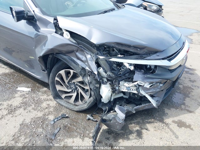 Honda Civic Lx 2018 2HGFC4B58JH306606 Image 6