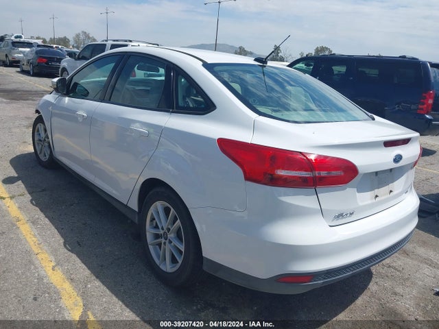 Ford FOCUS SE 2015 1FADP3F23FL327478 Image 3
