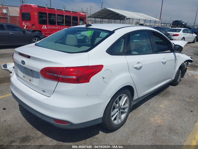 Ford FOCUS SE 2015 1FADP3F23FL327478 Image 4