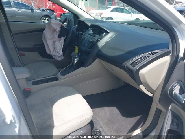 Ford FOCUS SE 2015 1FADP3F23FL327478 Image 5