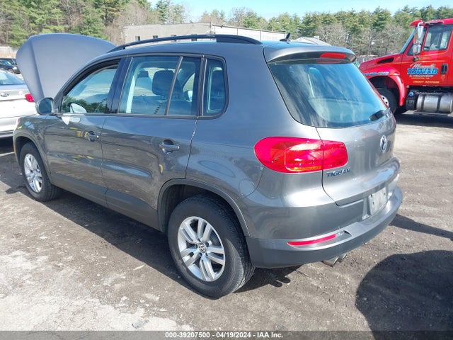 WVGBV7AX8GW581457 Volkswagen TIGUAN S