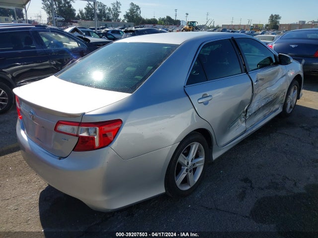 Toyota CAMRY SE 2014 4T1BF1FKXEU831765 Image 4