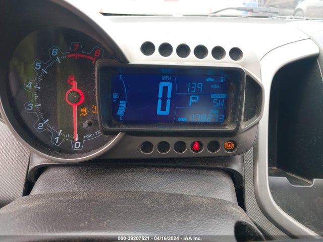 Chevrolet Sonic Lt Auto 2016 1G1JC5SH9G4130883 Image 7
