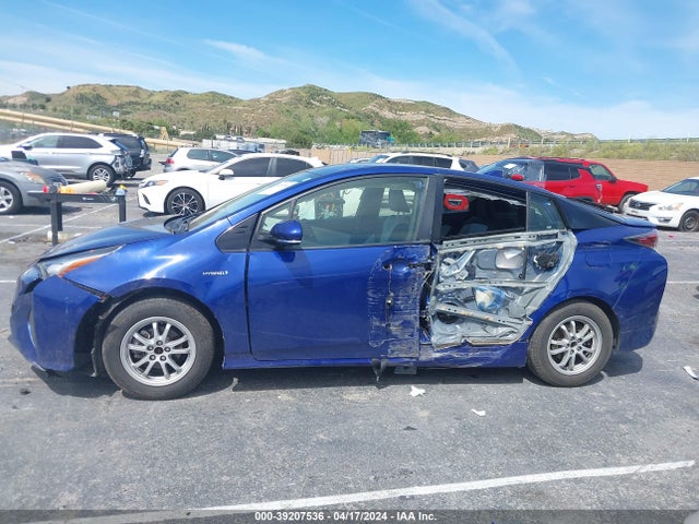 Toyota Prius 2017 JTDKBRFU1H3052135 Image 14
