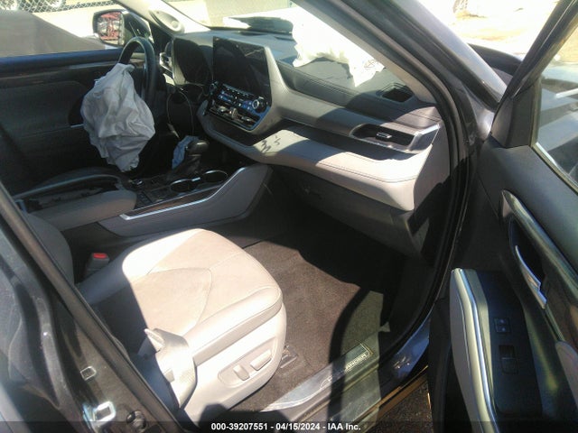 Toyota Highlander Platinum 2020 5TDFZRBH0LS037719 Image 5