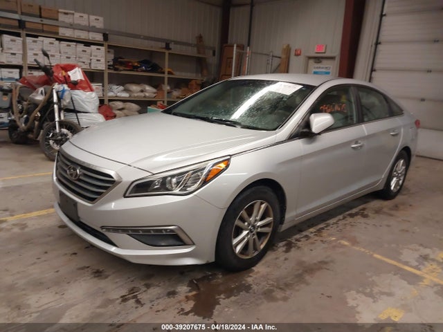 Hyundai SONATA SE 2015 5NPE24AF0FH072435 Image 2