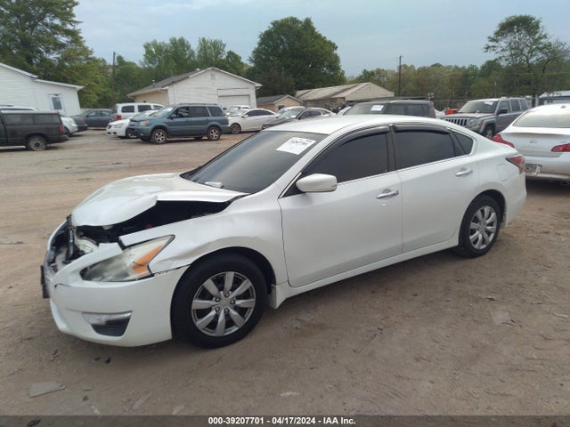 Nissan Altima 2.5 S 2014 1N4AL3AP3EN385739 Image 2
