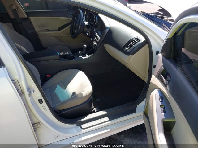 KIA Optima Lx 2014 KNAGM4A76E5454394 Image 5