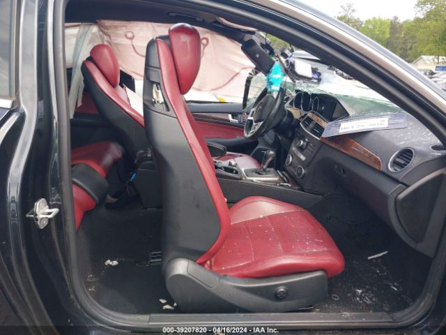 WDDGJ4HB0EG198561 Mercedes-Benz C 250