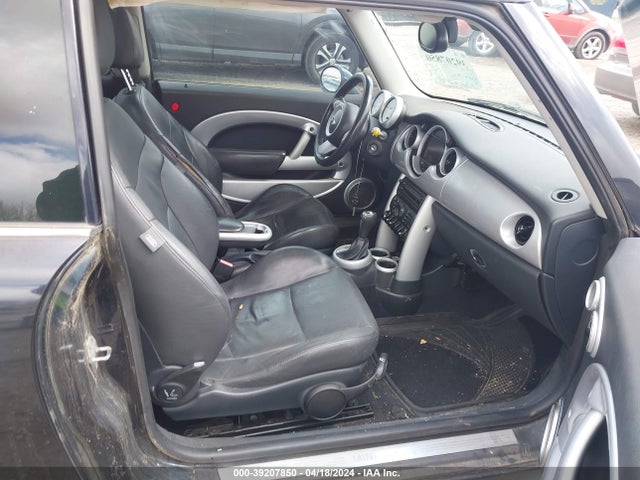 2006 MINI COOPER WMWRC33556TJ74027 Photo 4