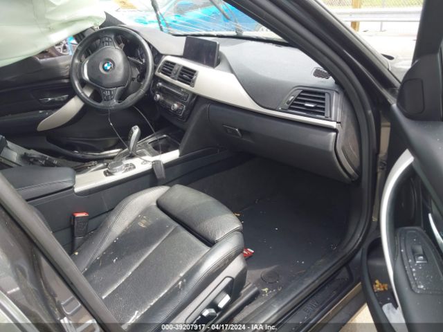 WBA8E5G51JNU46016 BMW 320i Xdrive