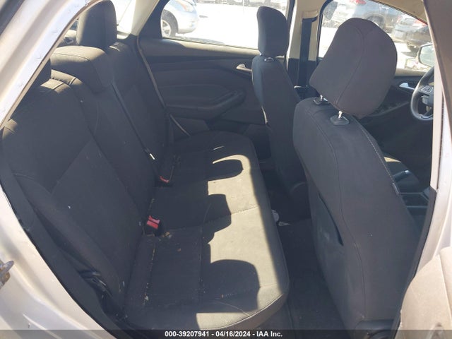 Ford FOCUS SE 2016 1FADP3FE0GL296752 Image 8