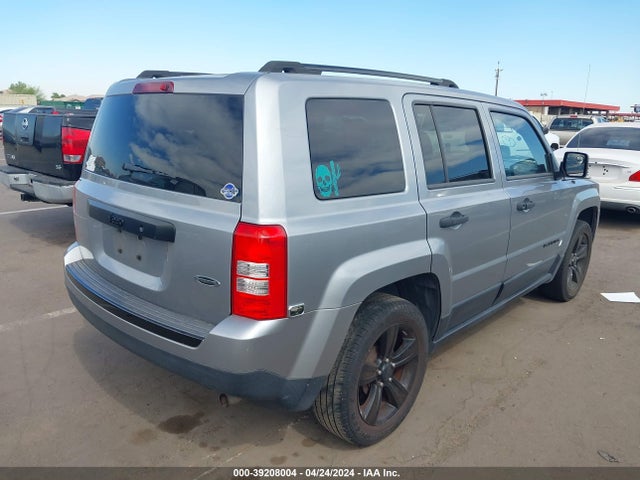 1C4NJPBA5FD372744 Jeep Patriot Altitude Edition