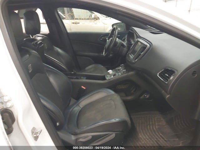 Chrysler 200 S 2015 1C3CCCDG9FN544137 Image 5
