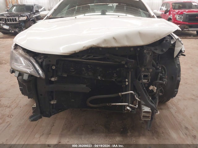 Chrysler 200 S 2015 1C3CCCDG9FN544137 Image 6