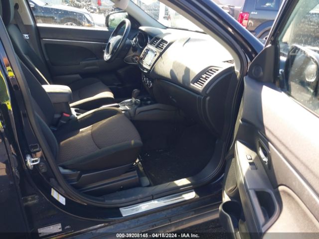 JA4AP3AUXHZ033074 Mitsubishi Outlander Sport 2.0 Le