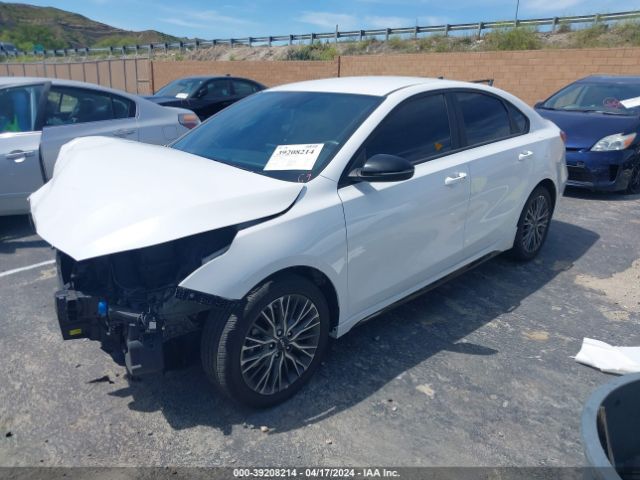 3KPF54AD3NE512726 KIA Forte Gt Line