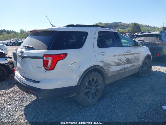 Ford EXPLORER XLT 2018 1FM5K8D84JGB83034 Image 4