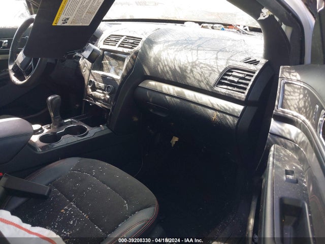 Ford EXPLORER XLT 2018 1FM5K8D84JGB83034 Image 5
