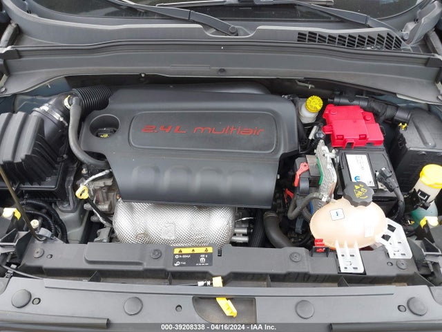 ZACCJBAB4JPH26462 Jeep Renegade Upland Edition 4x4