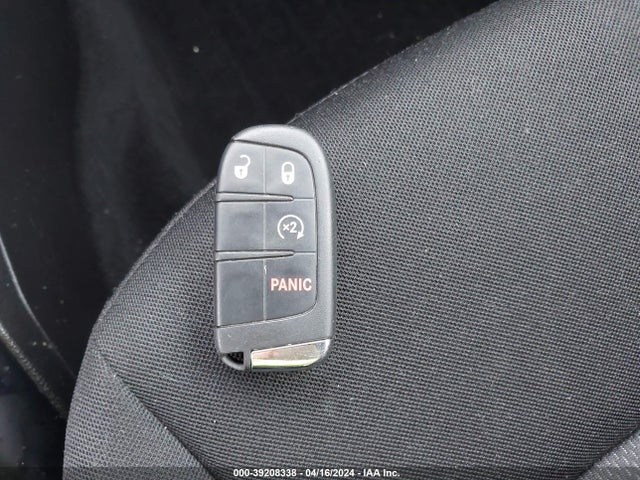 ZACCJBAB4JPH26462 Jeep Renegade Upland Edition 4x4