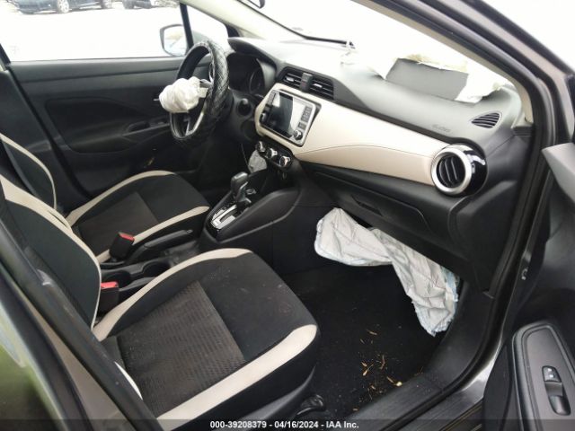3N1CN8EV5ML834942 Nissan Versa Sv Xtronic Cvt