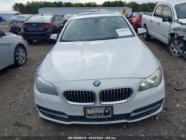 BMW 528i Xdrive 2014 WBA5A7C57ED614902 Image 13